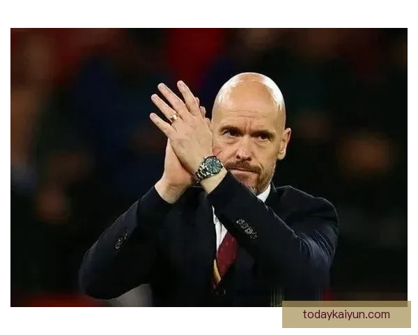 滕哈赫战术革新解析，细节推动球队表现亮眼