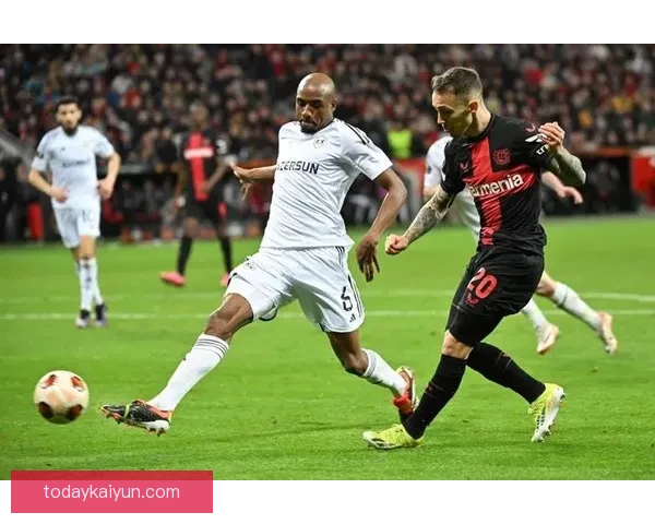 德甲勒沃库森持续保持竞争力，表现稳健引发外界关注